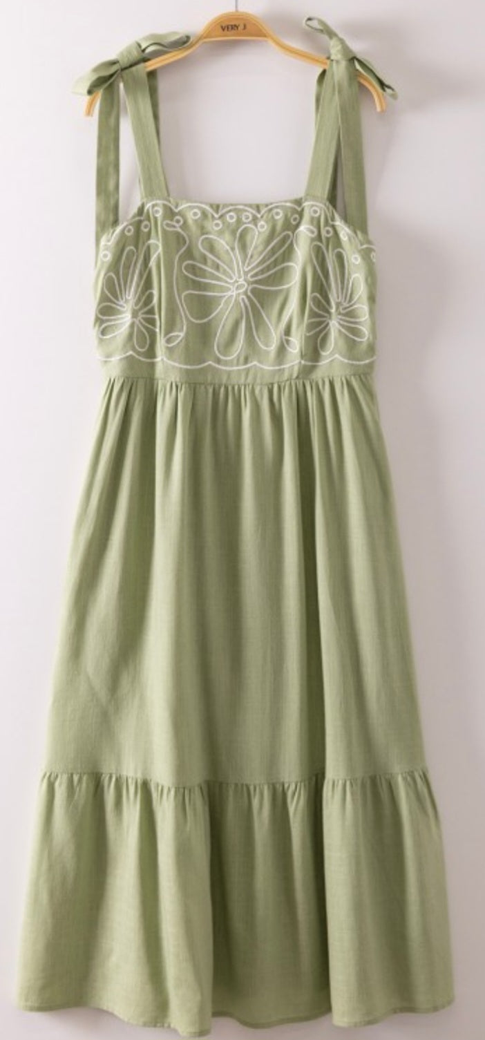 Sadie Floral Embroidery Midi Dress